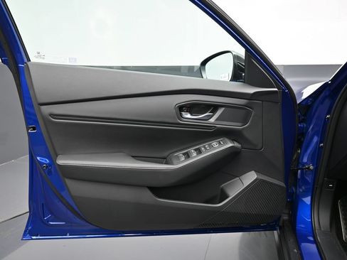 Used 2025 Honda Accord Sport image 16