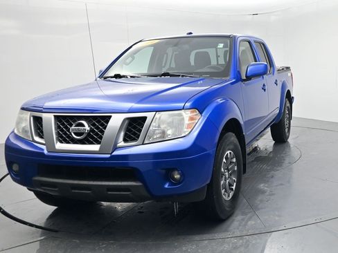 Used 2014 Nissan Frontier PRO-4X image 3