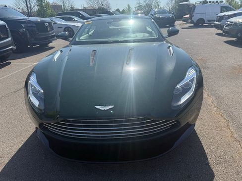 Used 2017 Aston Martin DB11 V12 RWD image 2