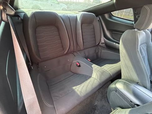 Used 2016 Ford Mustang Coupe RWD image 30