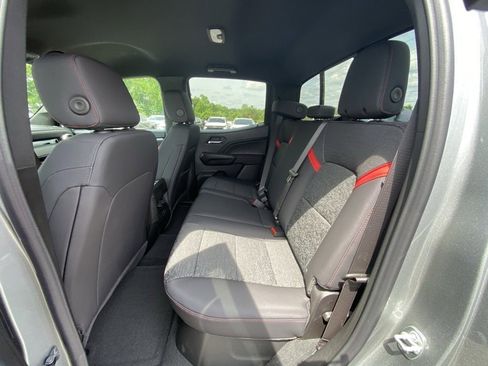 New 2025 Chevrolet Colorado Z71 image 17