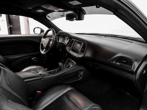 Used 2020 Dodge Challenger SXT w/ Plus Package RWD image 10