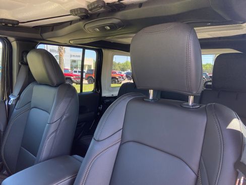 New 2025 Jeep Wrangler Sahara image 17