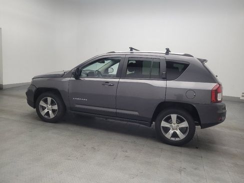 Used 2017 Jeep Compass High Altitude FWD image 3