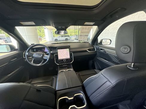 Certified 2024 GMC Acadia Denali AWD/4WD image 21