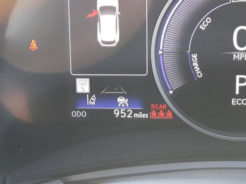 Used 2025 Lexus NX 350h AWD w/ Premium Package image 13