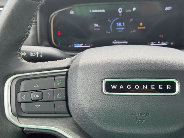 Certified 2025 Jeep Wagoneer Series II w/ Convenience Group I AWD/4WD image 27