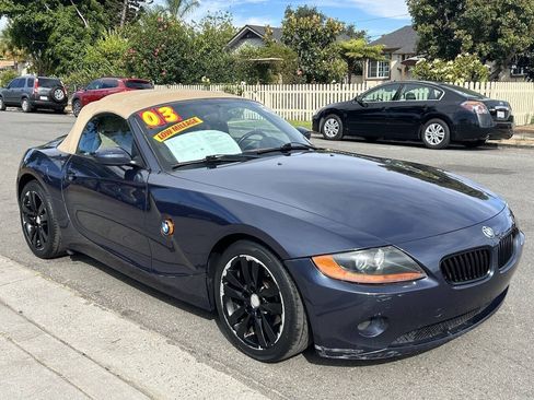 Used 2003 BMW Z4 2.5i RWD image 2