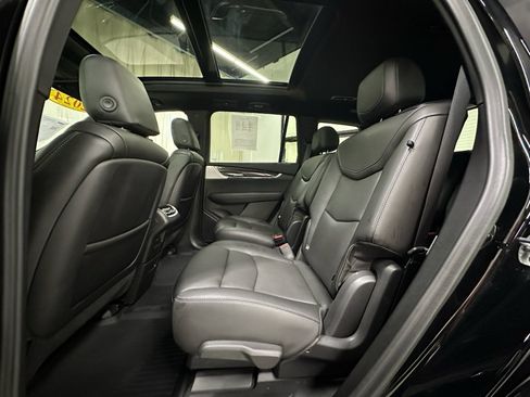 Used 2024 Cadillac XT6 Sport w/ LPO, Onyx Lite Package AWD/4WD image 15