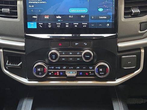 Used 2023 Ford Expedition Max XLT image 21