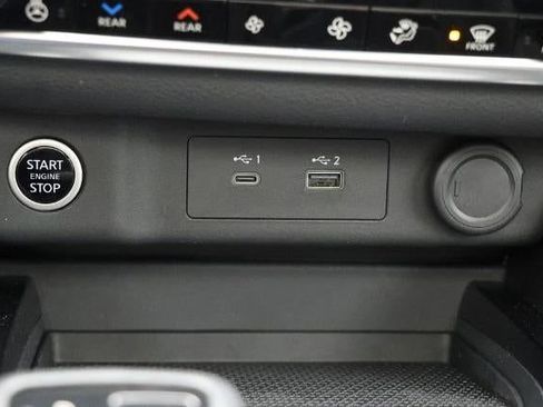 Used 2023 Nissan Rogue SL w/ SL Premium Package image 56