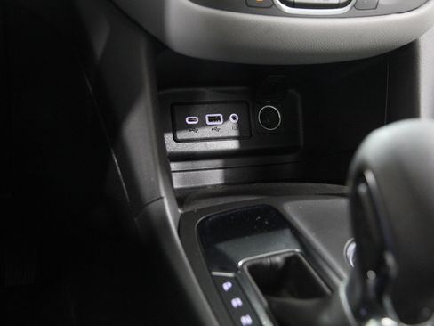 Certified 2023 Chevrolet Equinox LS image 14