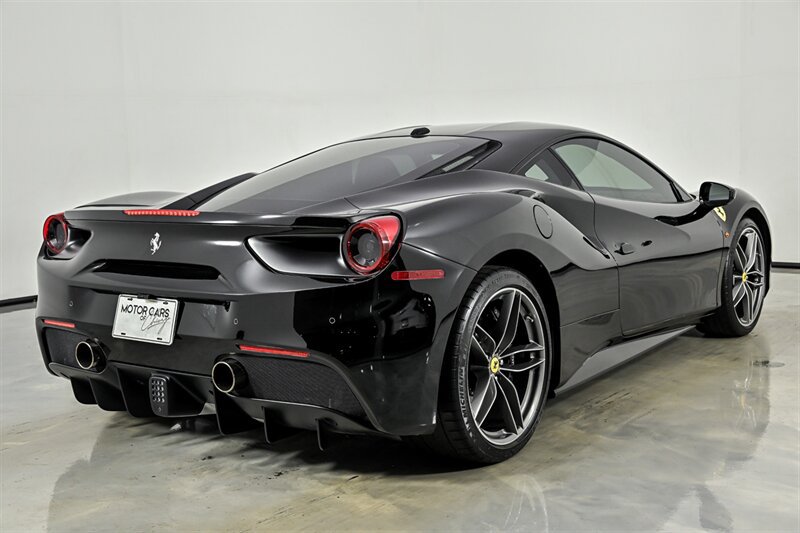 Used 2016 Ferrari 488 GTB RWD image 9