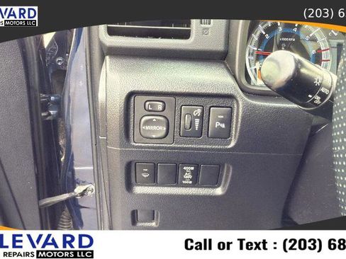 Used 2014 Toyota 4Runner Limited image 24