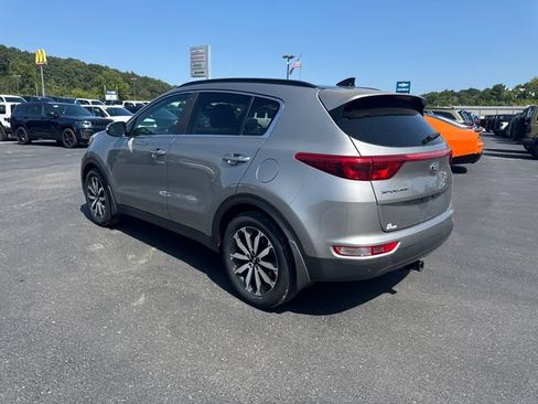 Used 2019 Kia Sportage EX w/ EX Technology Package FWD image 5