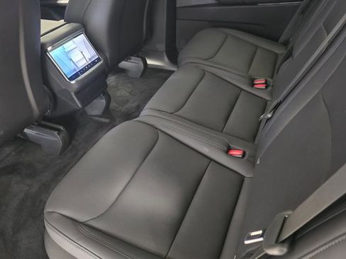 Used 2024 Tesla Model X AWD/4WD image 12