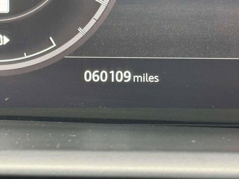 Used 2020 Land Rover Discovery HSE image 26