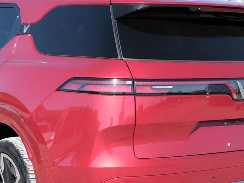 New 2024 VinFast VF 9 Plus image 43