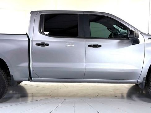 Used 2024 Chevrolet Silverado 1500 LT Trail Boss w/ Convenience Package II image 3