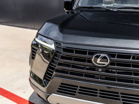 Used 2024 Lexus GX 550 AWD/4WD image 19