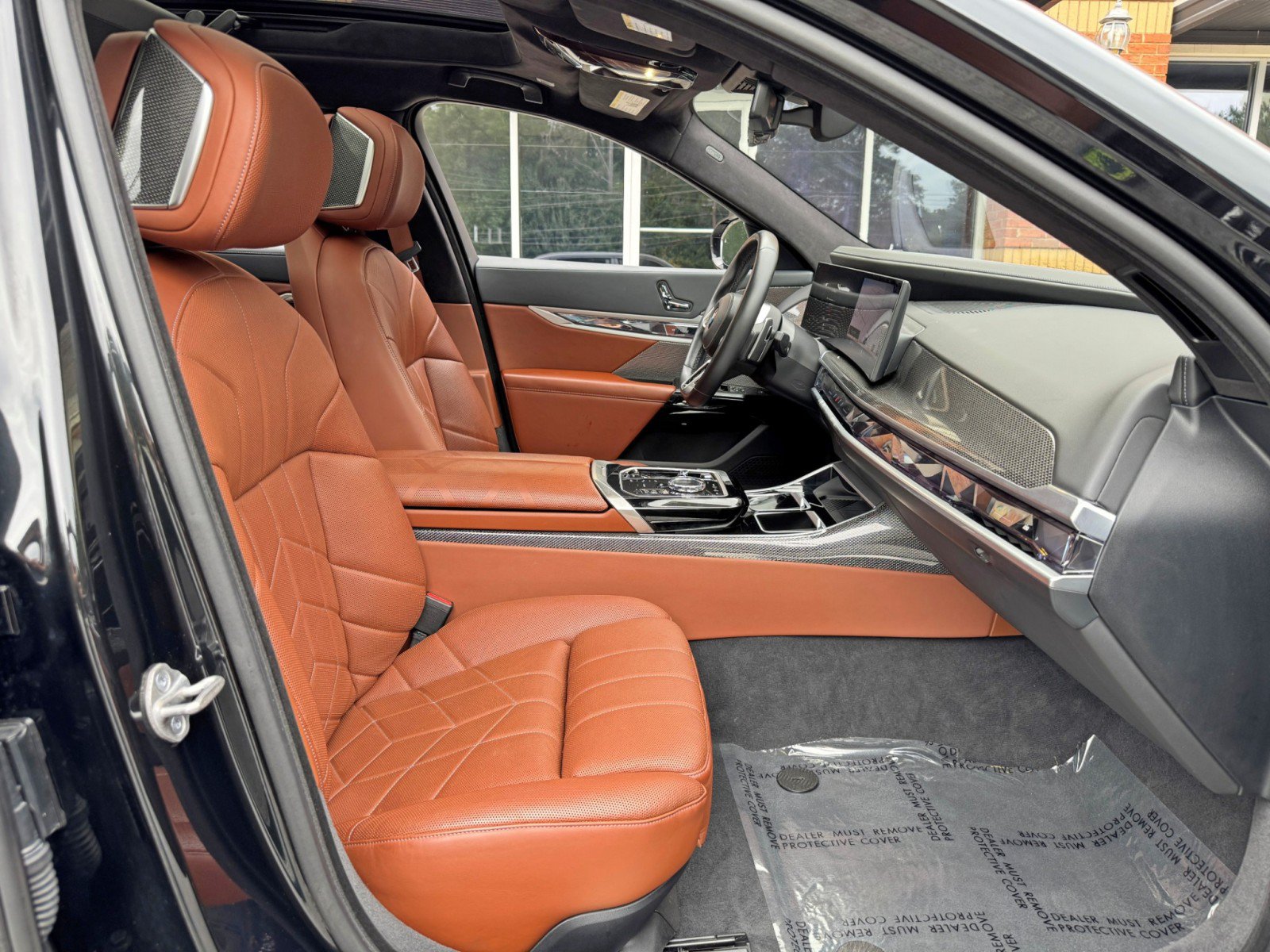 Used 2023 BMW 740i w/ Executive Package RWD image 16