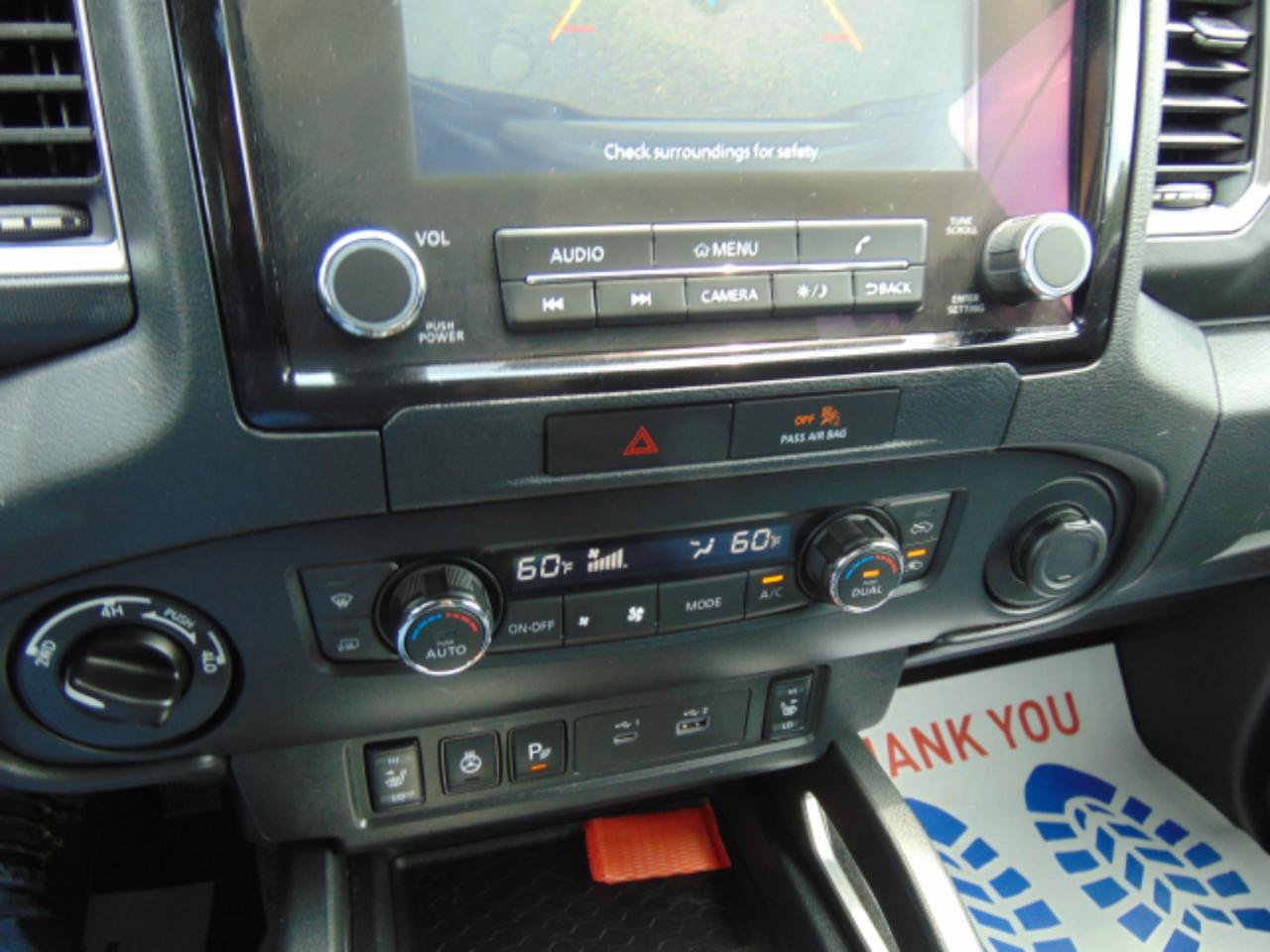 Used 2022 Nissan Frontier SV AWD/4WD image 12