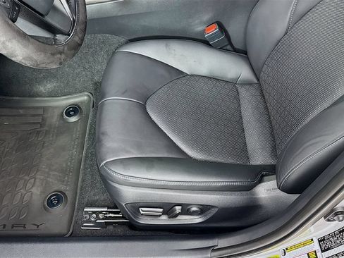Certified 2023 Toyota Camry XSE FWD image 13