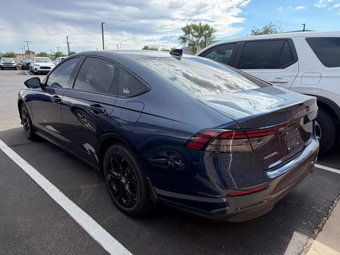 Used 2025 Honda Accord SE image 3