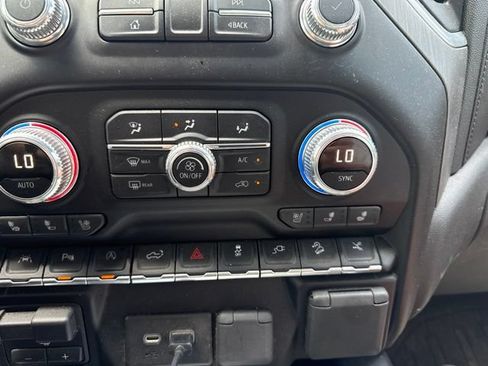 Used 2019 GMC Sierra 1500 Denali w/ Denali Ultimate Package AWD/4WD image 17
