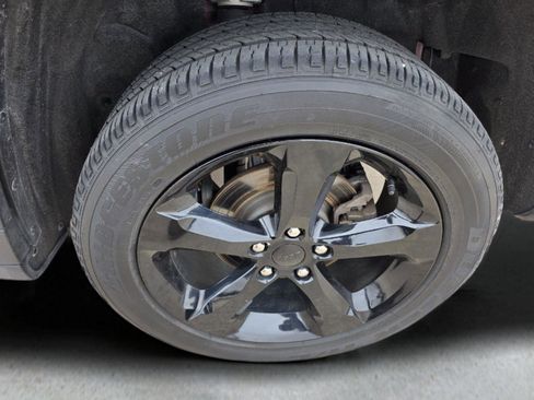 Used 2024 Jeep Grand Cherokee Altitude image 16