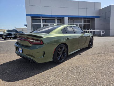 Used 2022 Dodge Charger R/T w/ Plus Group RWD image 5