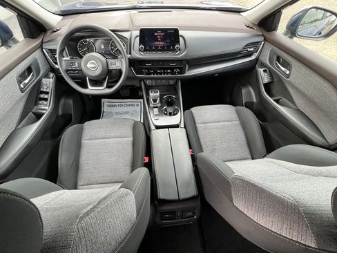 Certified 2023 Nissan Rogue SV image 14