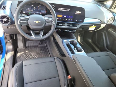 New 2026 Chevrolet Equinox EV LT image 19