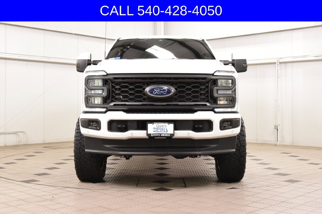 Used 2023 Ford F250 Lariat w/ Lariat Ultimate Package AWD/4WD image 2