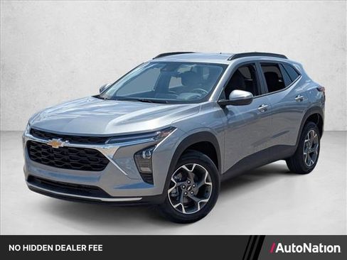 New 2026 Chevrolet Trax LT w/ Driver Confidence Package FWD image 1