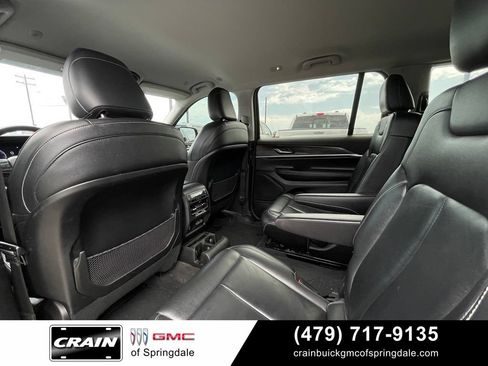Used 2023 Jeep Grand Cherokee L Limited w/ Black Appearance Package AWD/4WD image 29