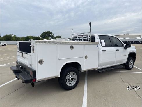 Used 2023 Chevrolet Silverado 2500 W/T w/ WT Convenience Package AWD/4WD image 2