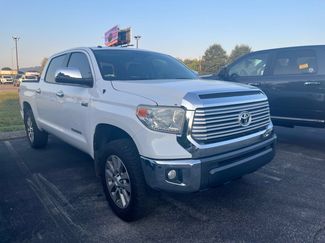 Used 2017 Toyota Tundra Limited w/ Limited Premium Package AWD/4WD video 2