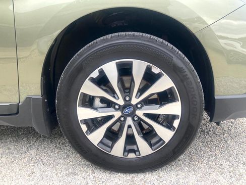 Used 2016 Subaru Outback 2.5i Limited AWD/4WD image 22