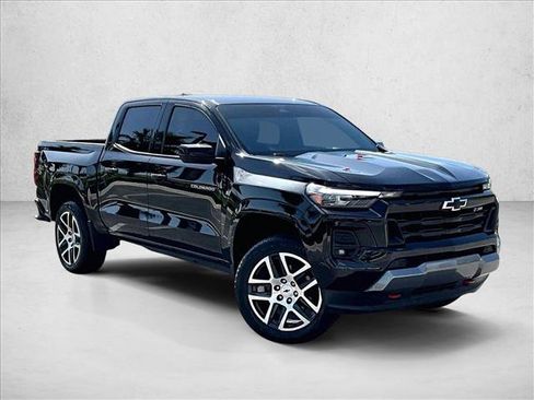 Used 2023 Chevrolet Colorado Z71 w/ Z71 Convenience Package 2 AWD/4WD image 12