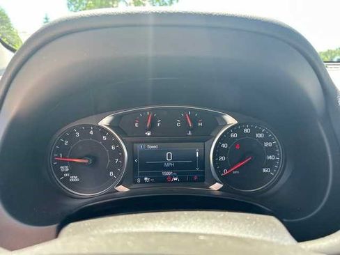Used 2024 GMC Terrain SLE w/ Driver Convenience Package AWD/4WD image 4