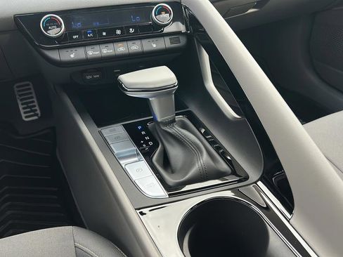 New 2026 Hyundai Elantra SEL Sport Premium FWD image 19