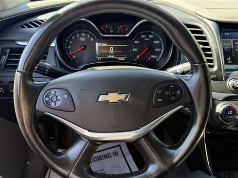 Used 2015 Chevrolet Impala LTZ FWD image 9