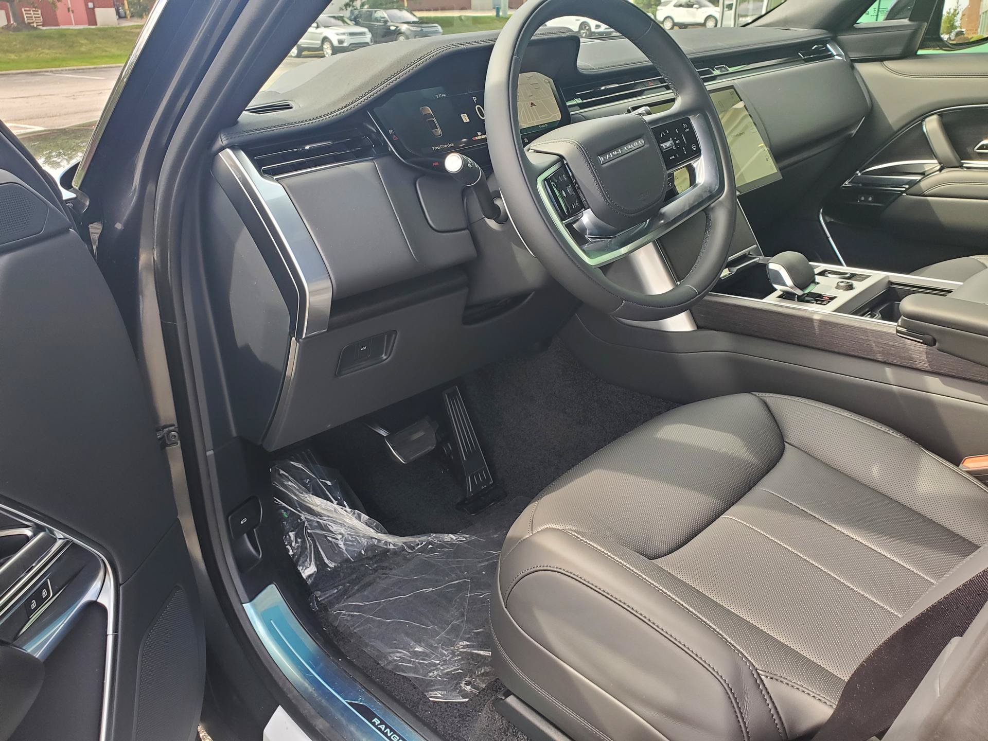 New 2027 Land Rover Range Rover SE AWD/4WD image 10