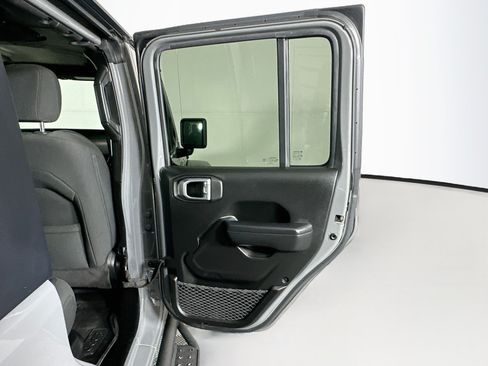 Used 2023 Jeep Wrangler Unlimited w/ Convenience Group AWD/4WD image 28