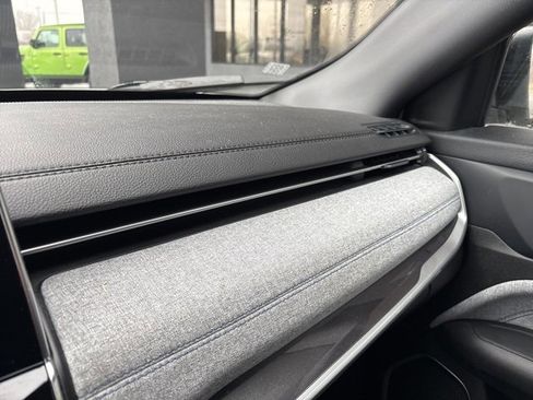 Used 2023 Jeep Compass Latitude w/ Convenience Group image 18