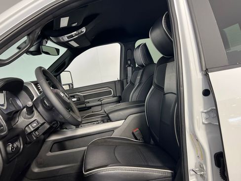 Used 2025 RAM 2500 Laramie image 20