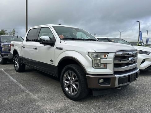 Used 2017 Ford F150 King Ranch w/ Equipment Group 601A Luxury AWD/4WD image 8