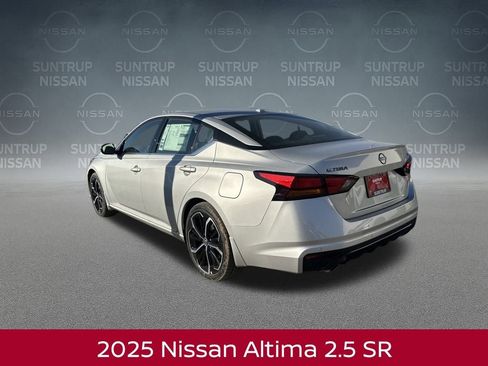 New 2025 Nissan Altima 2.5 SR w/ SR Premium Package image 4