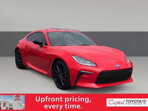 Used 2023 Toyota GR86 Premium w/ ALL Weather Mat Package (TMS) RWD image 1